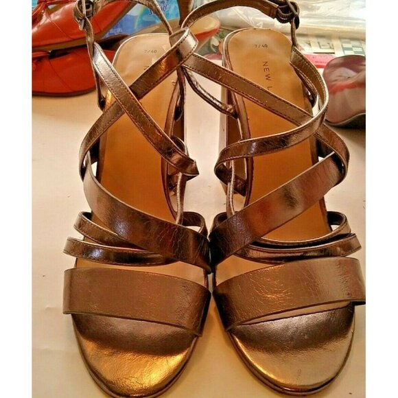 New look brand women's size 9 M open toe sandals high Heel shoes gold - Picture 3 of 5